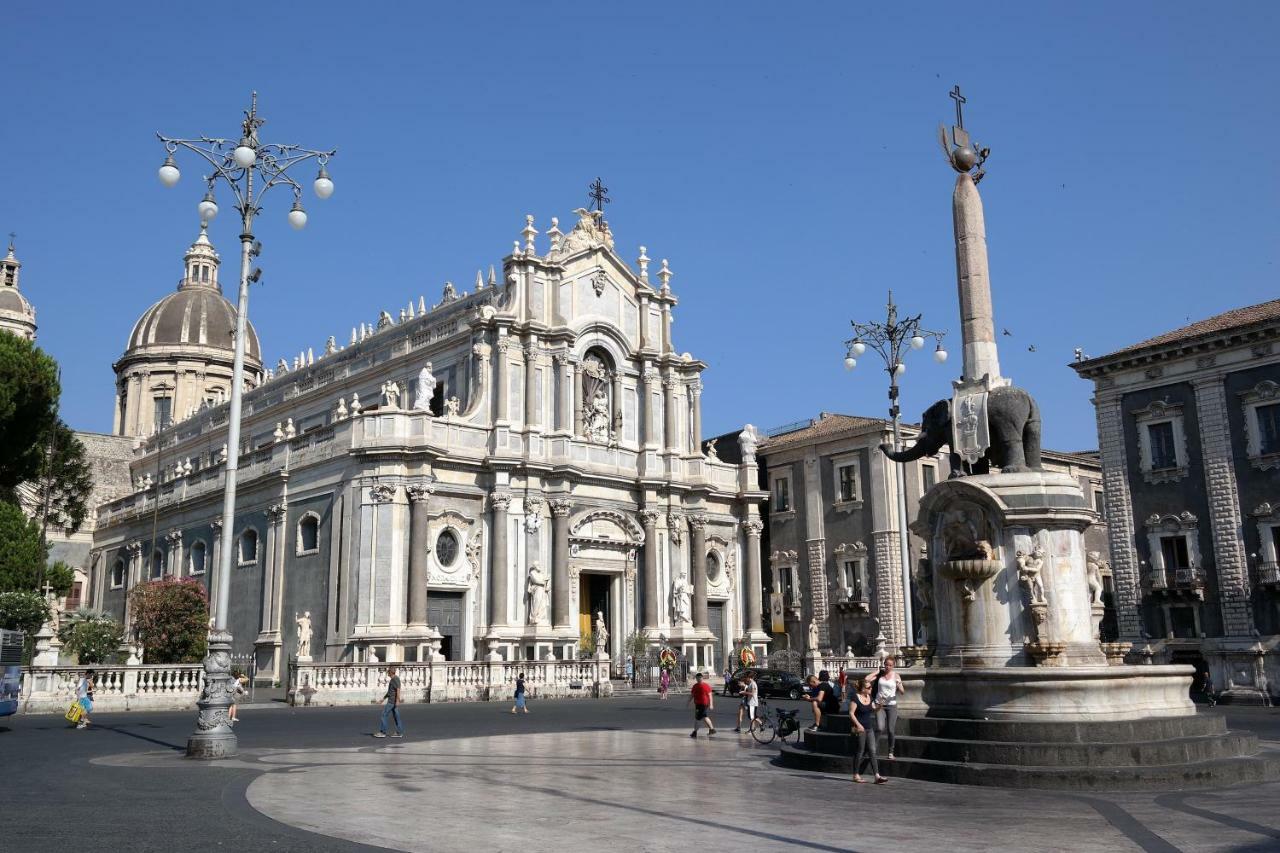 Alla Corte Del XIX Secolo Apartment Catania Exterior photo