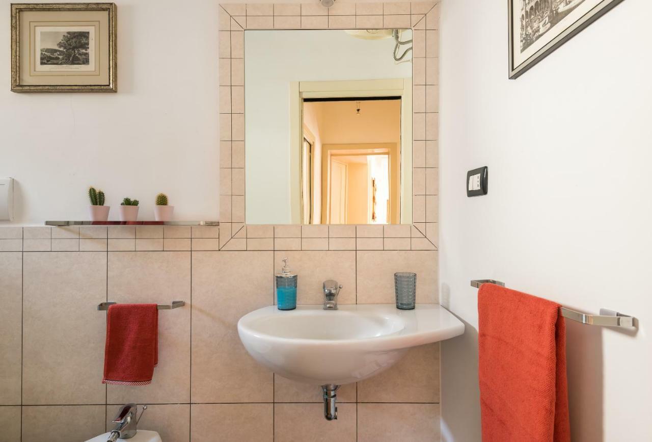 Alla Corte Del XIX Secolo Apartment Catania Exterior photo